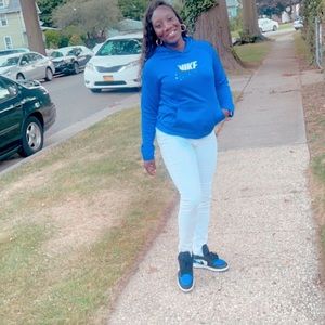 Meet your Posher, Erica